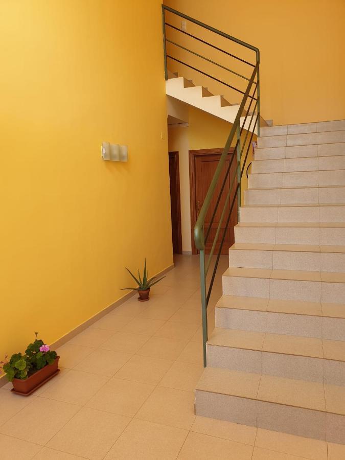 Hostal Brin Monreal del Campo Ngoại thất bức ảnh